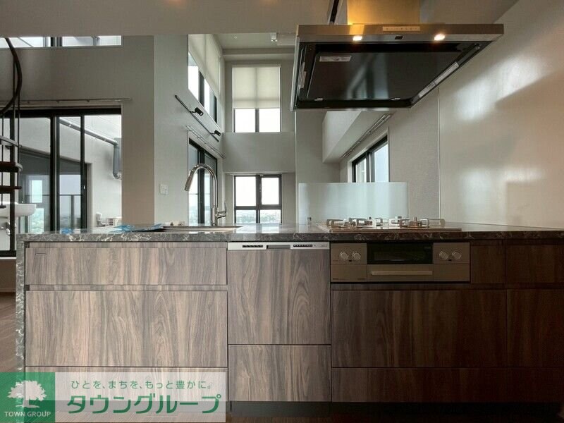 ルミーク三軒茶屋の物件内観写真