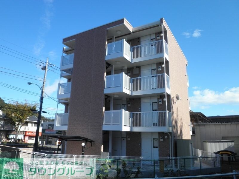 レオパレスパレス中田の物件外観写真