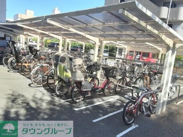 高尾パークハイツ A棟の物件内観写真