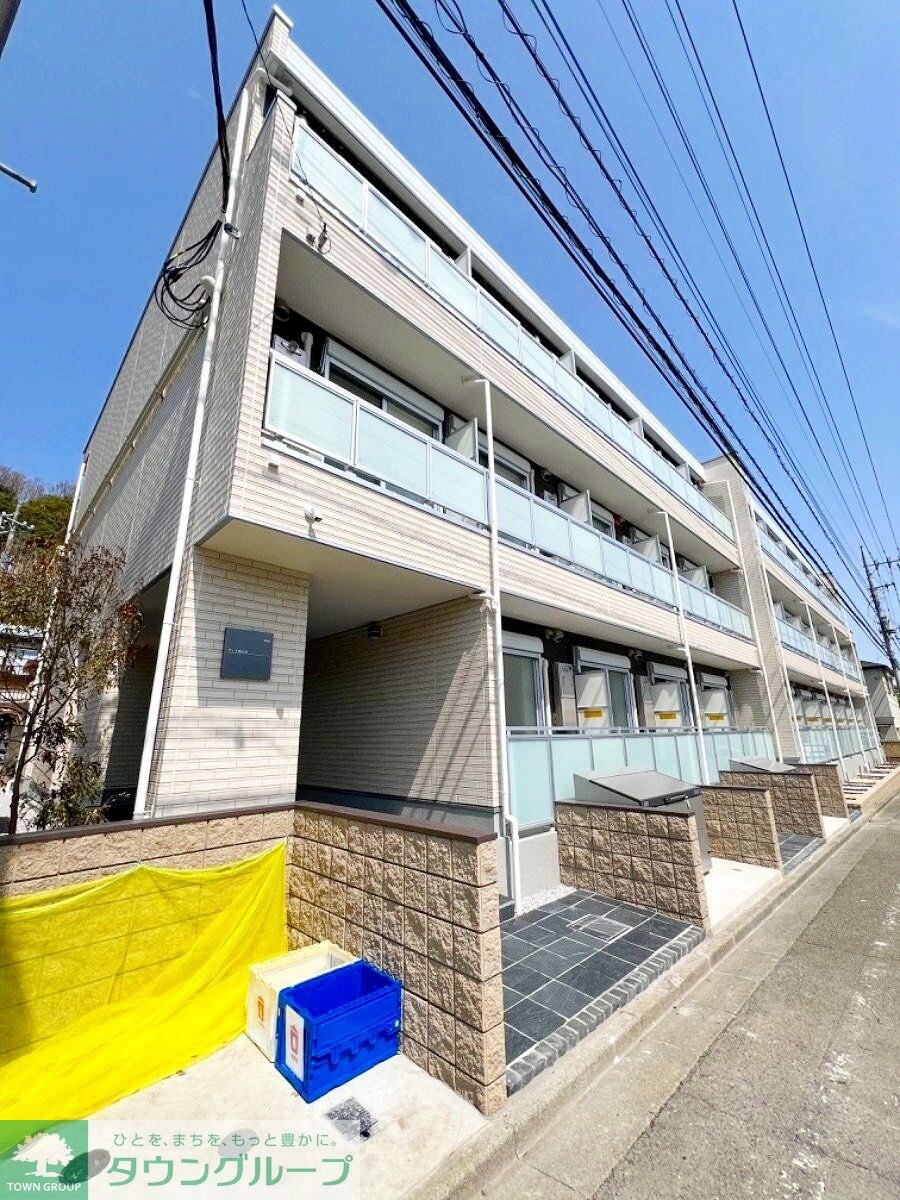 ヴィラ南大沢の物件外観写真