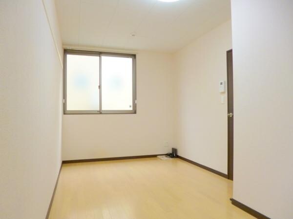 レオネクストアーミリージュの物件内観写真