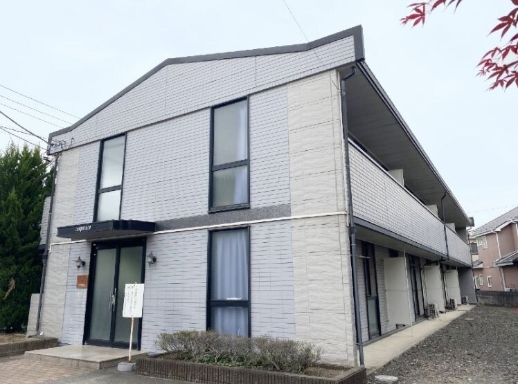 レオパレスBunga raya Duaの物件外観写真