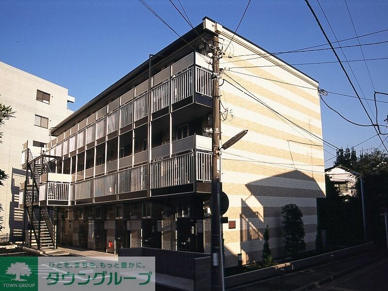 レオパレスプランドールの物件外観写真