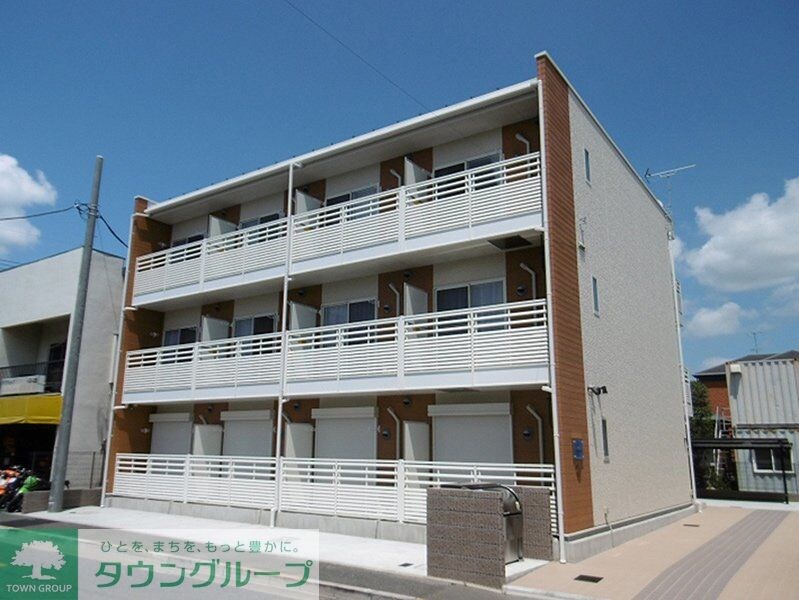 レオネクストADAMANTIIIの物件外観写真