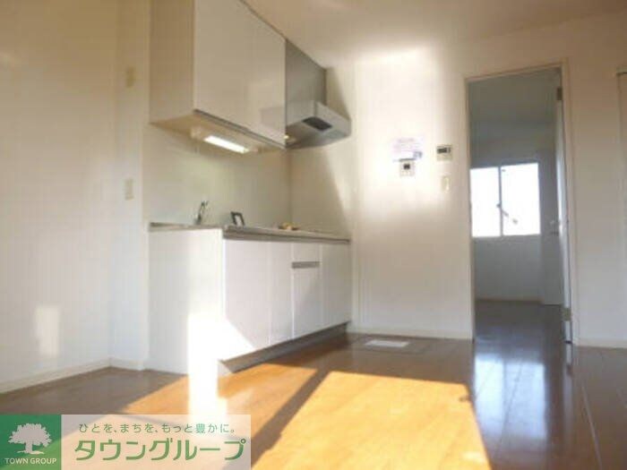 ウィスタリア・ガーデンBの物件内観写真