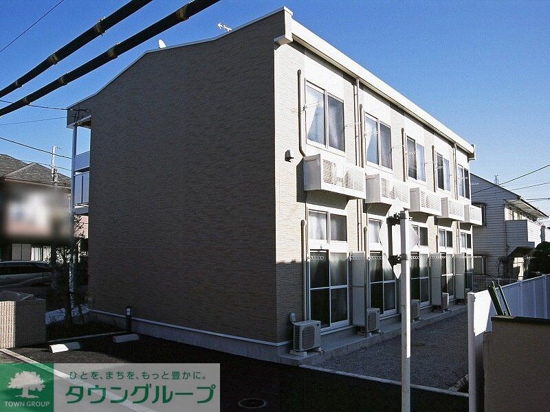 レオパレスラ トゥサの物件外観写真