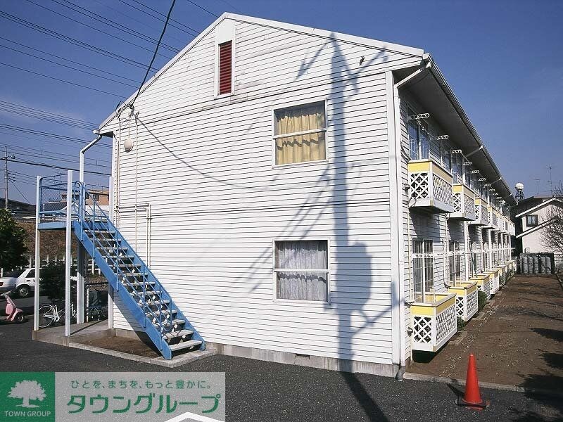 レオパレス武蔵砂川Iの物件外観写真