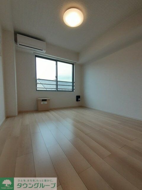 シュトラールの物件内観写真