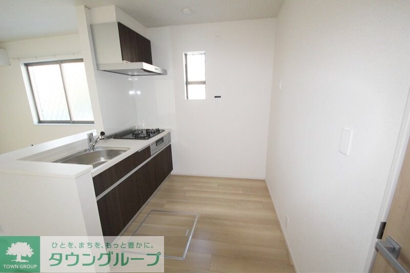 ヴィラローリーIIIの物件内観写真