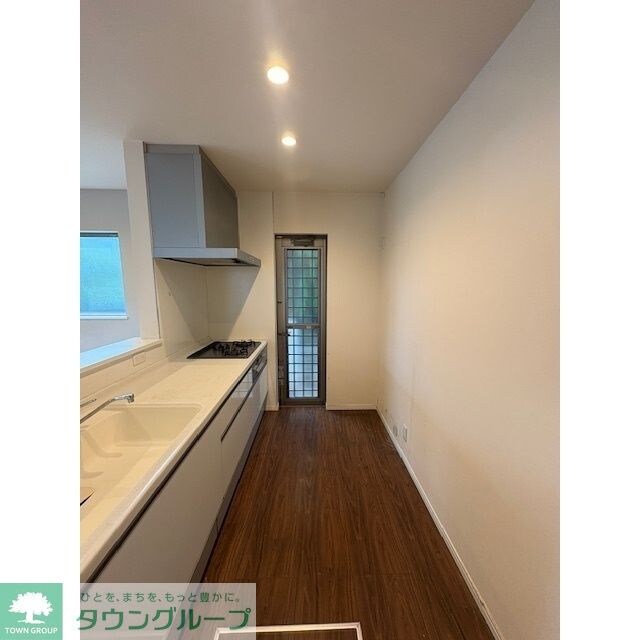 前原町3丁目貸家の物件内観写真