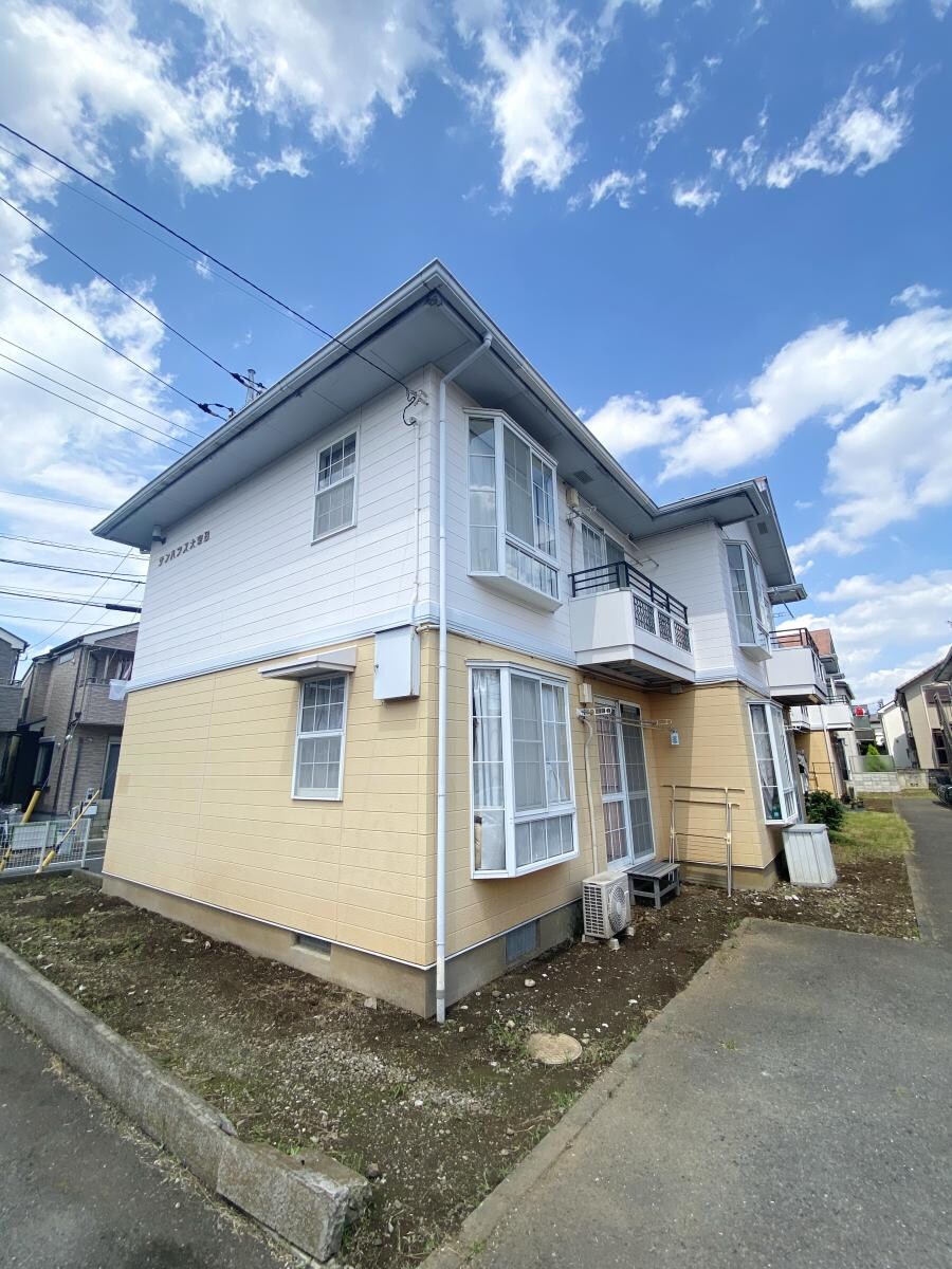 サンハウス大泉B棟の物件外観写真