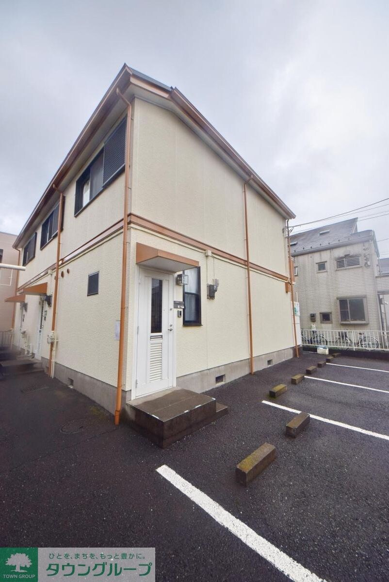 鈴木町メゾネットの物件外観写真