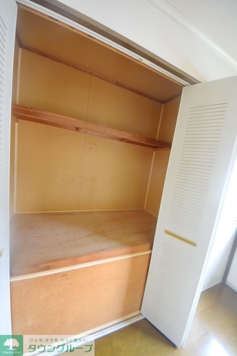 鈴木町メゾネットの物件内観写真