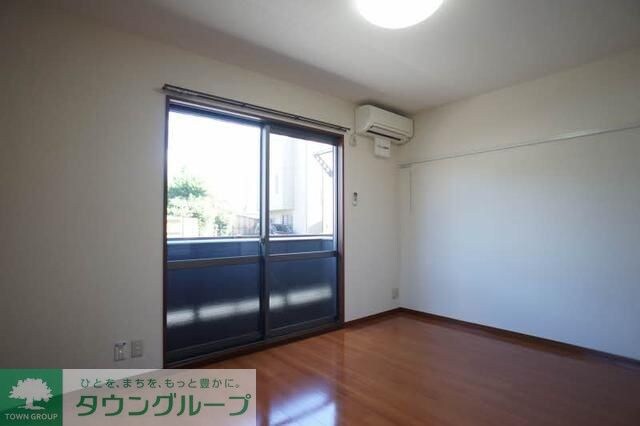 West Houseの物件内観写真