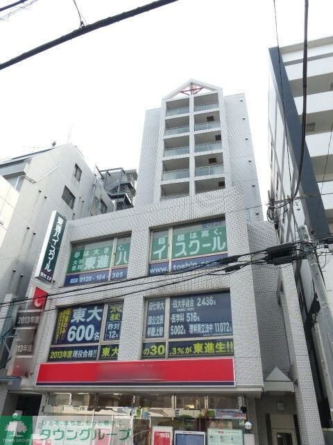 アクシス調布の物件外観写真