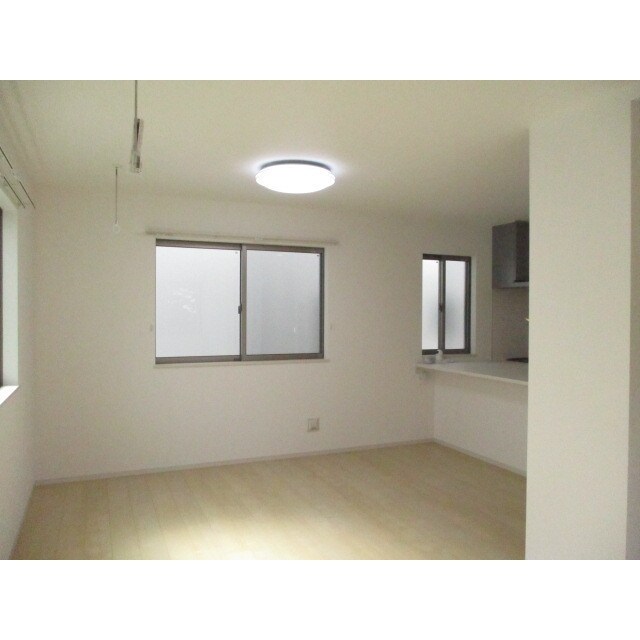 天神町2丁目貸家2号棟の物件内観写真