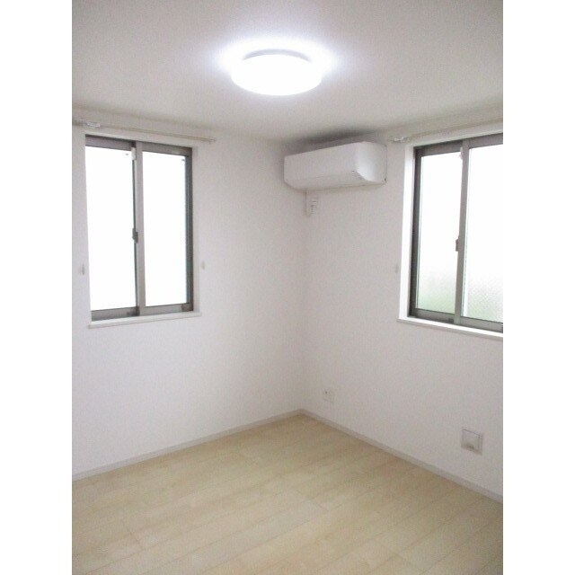 天神町2丁目貸家2号棟の物件内観写真