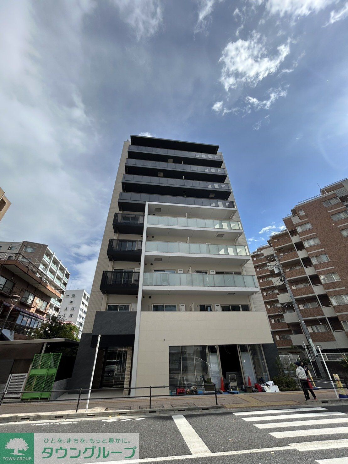 エルデ国立の物件外観写真