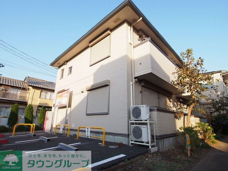 パインコート小平の物件外観写真