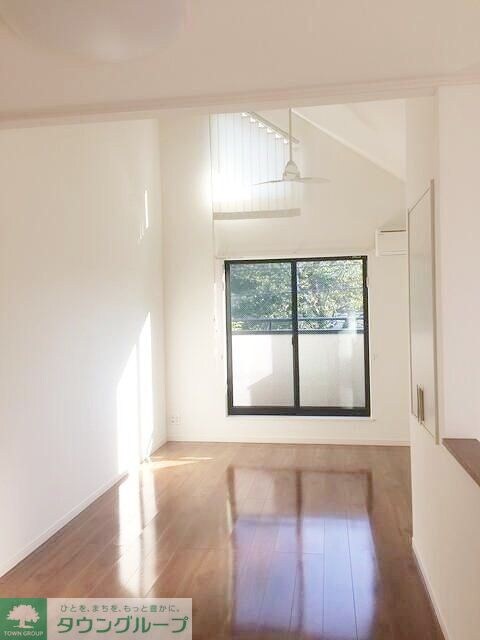 国立テラスハウスの物件内観写真