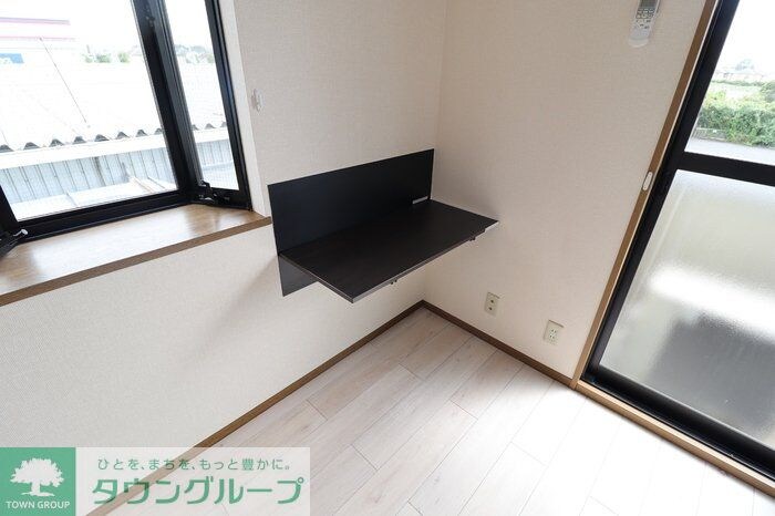 エバーグリーンAの物件内観写真