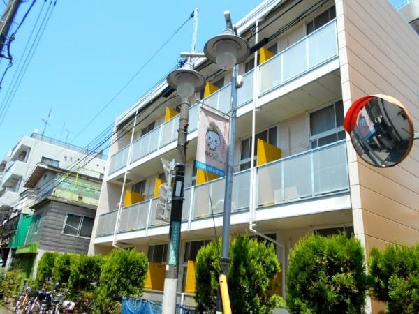 レオパレスグラティテュードの物件外観写真