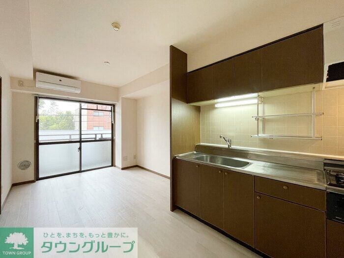 シャイニーヒルの物件内観写真