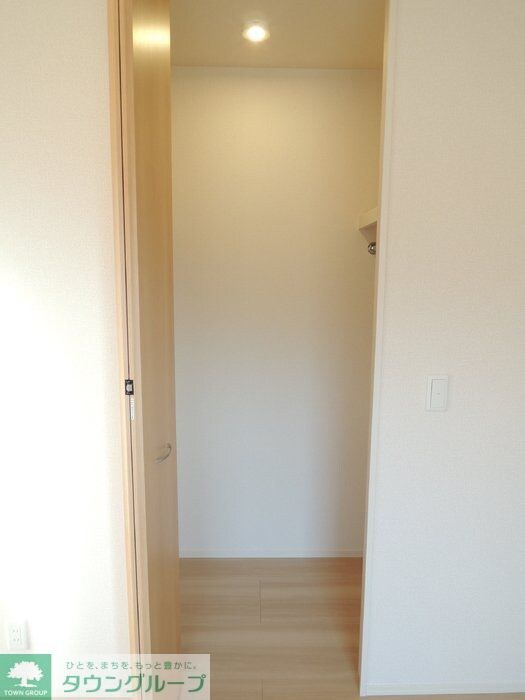 ファミールAの物件内観写真