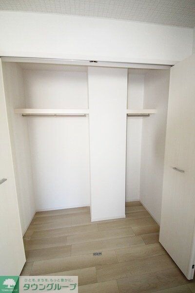 ヴィラローリーIIIの物件内観写真