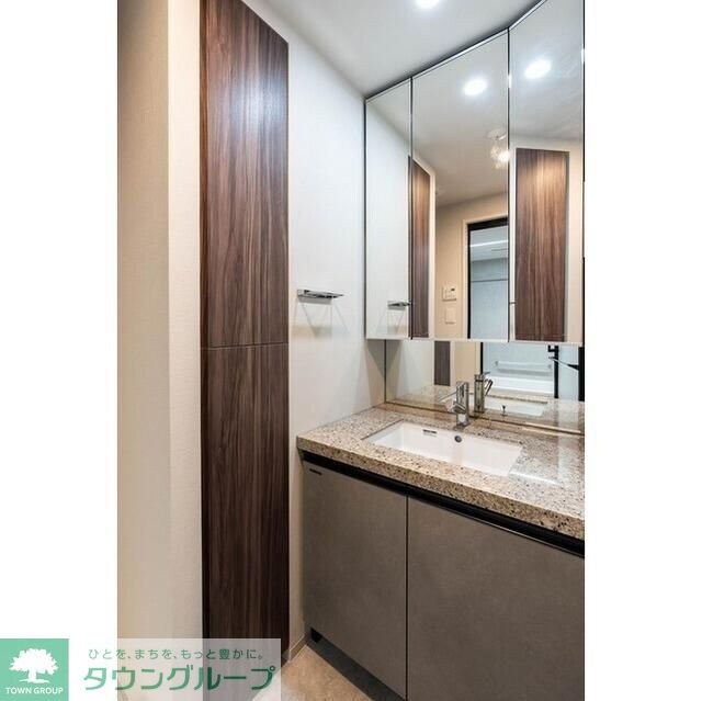 コンフォリア・リヴ東中野の物件内観写真