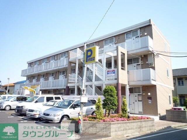 レオパレスウエストリバーIIの物件外観写真