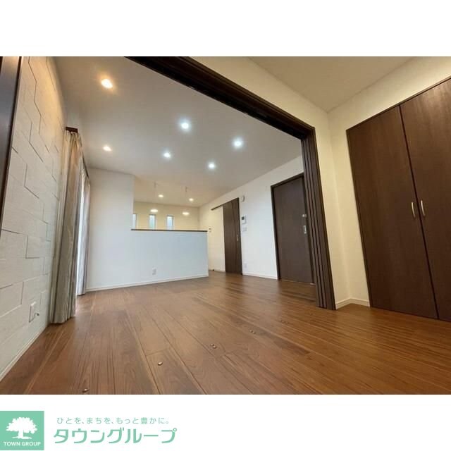 大泉町4丁目貸家の物件内観写真