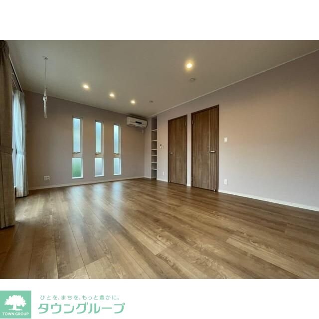 大泉町4丁目貸家の物件内観写真