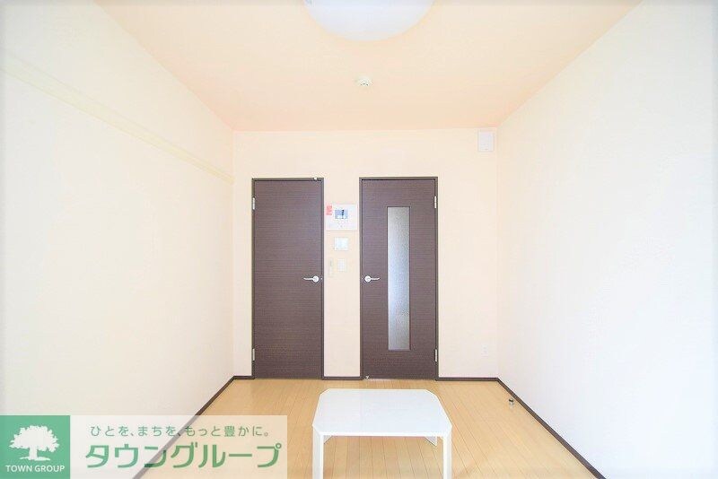 レオネクストローリエの物件内観写真