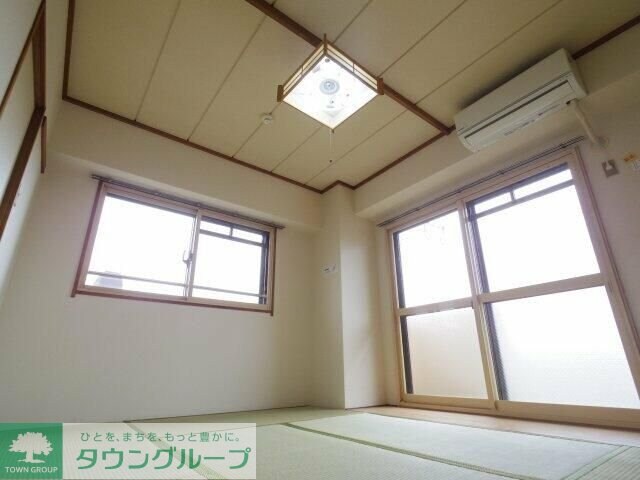 ハイシティロイヤルの物件内観写真