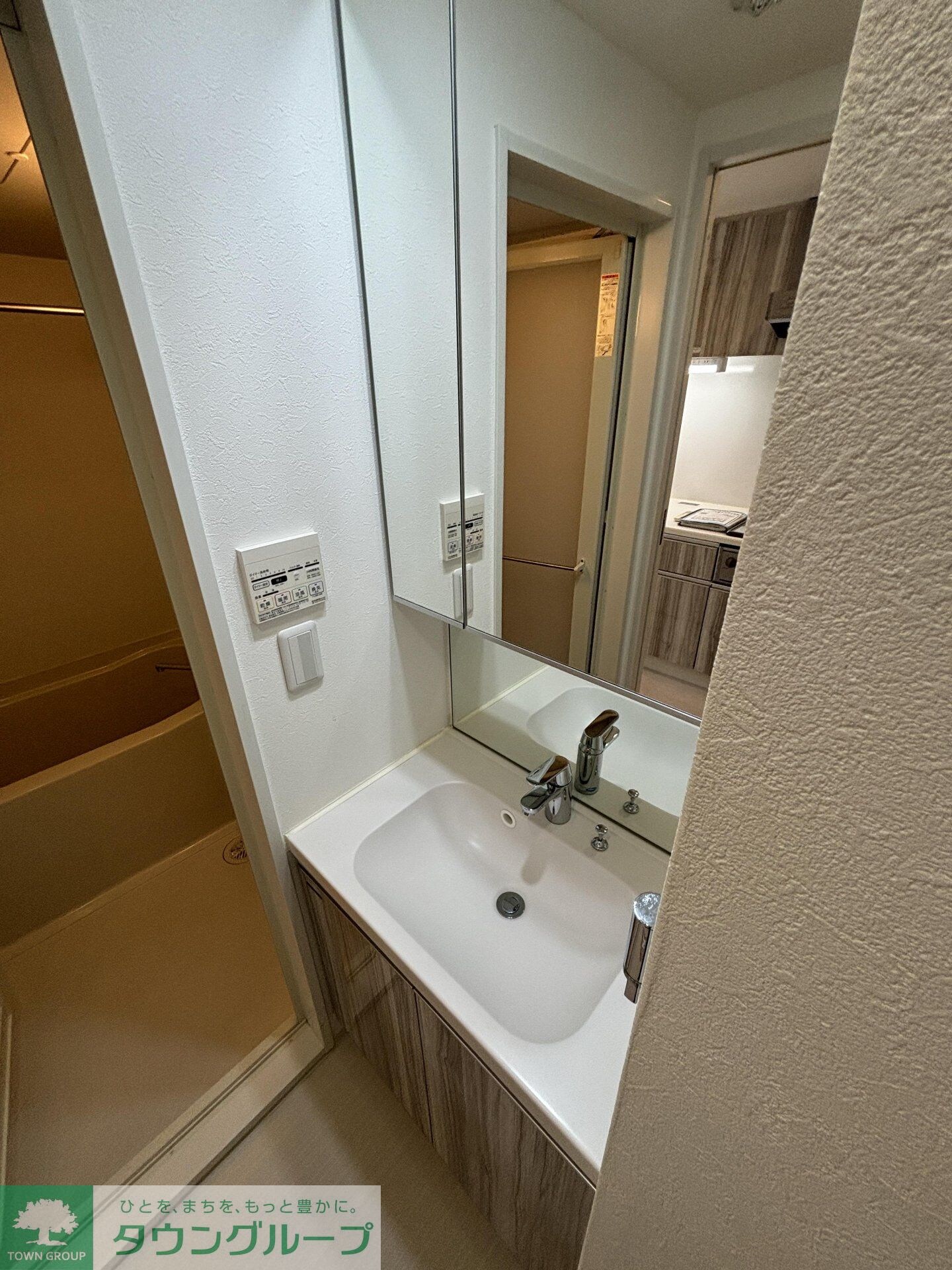 B CITY APARTMENT NAKANO EASTの物件内観写真