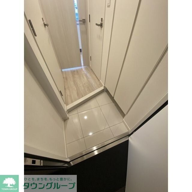 コンフォリア・リヴ新中野SOUTHの物件内観写真