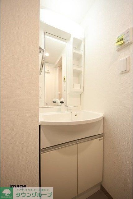 エルファーロ明大前IIIの物件内観写真