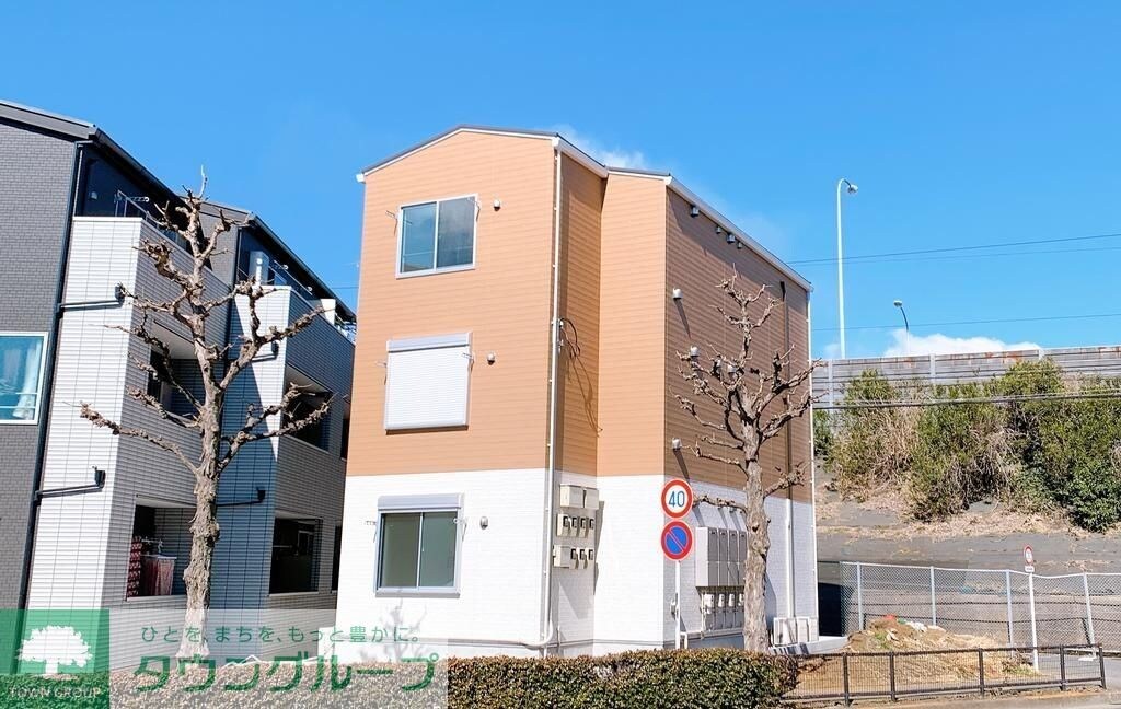 エルバード石川の物件外観写真