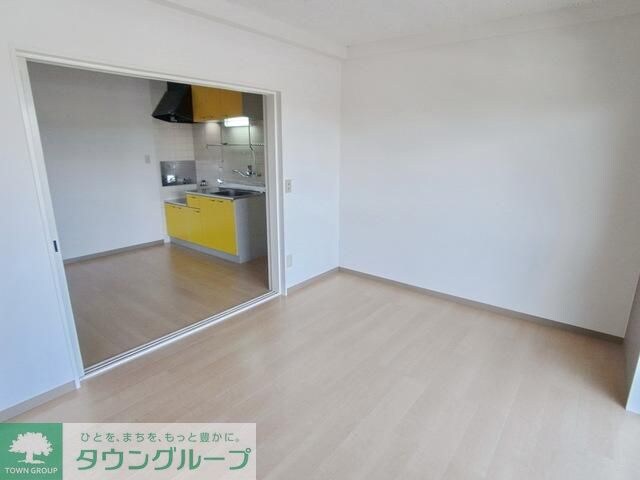 カステリヨ 三光の物件内観写真