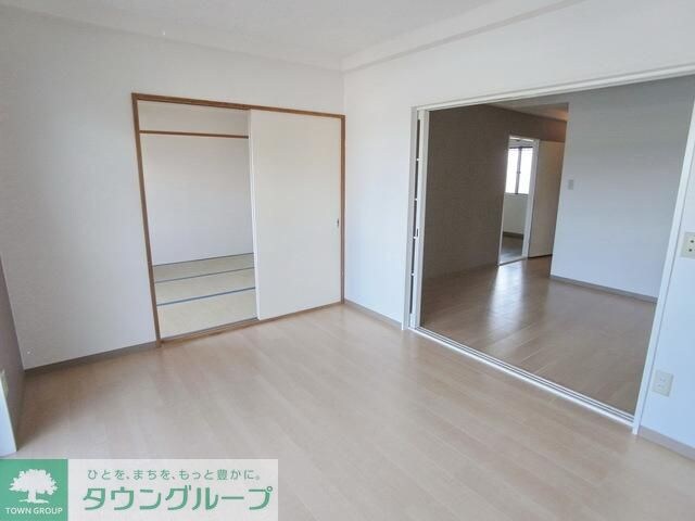 カステリヨ 三光の物件内観写真