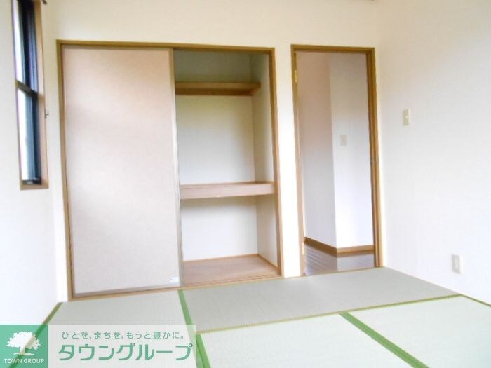 ロイヤルガーデン 壱~七番館の物件内観写真