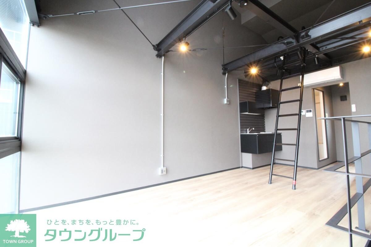 Garage Cabinの物件内観写真