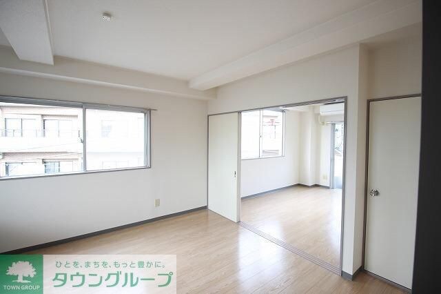 市川ビルの物件内観写真