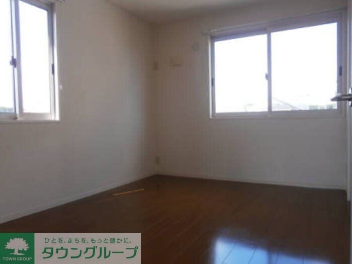 ウィスタリア・ガーデン ABの物件内観写真