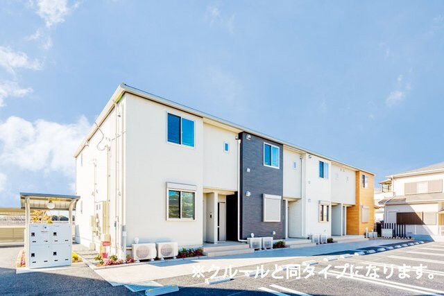 カーサ・フォーリストの物件外観写真