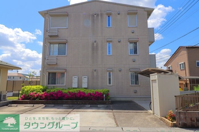 サッビアの物件外観写真