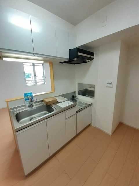 モデッサ・レジデンスIIの物件内観写真