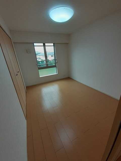 モデッサ・レジデンスIIの物件内観写真