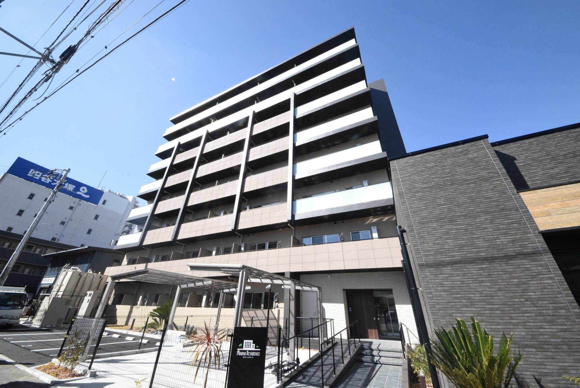 モアナ レジデンスの物件外観写真